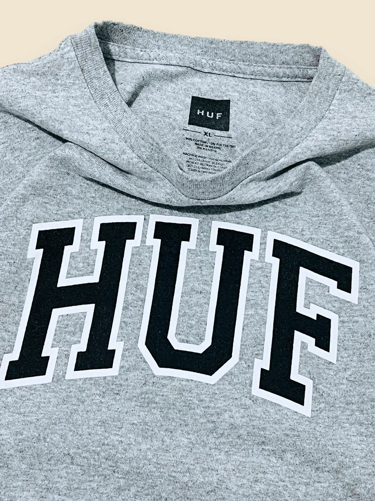 HUF College tee talla XL