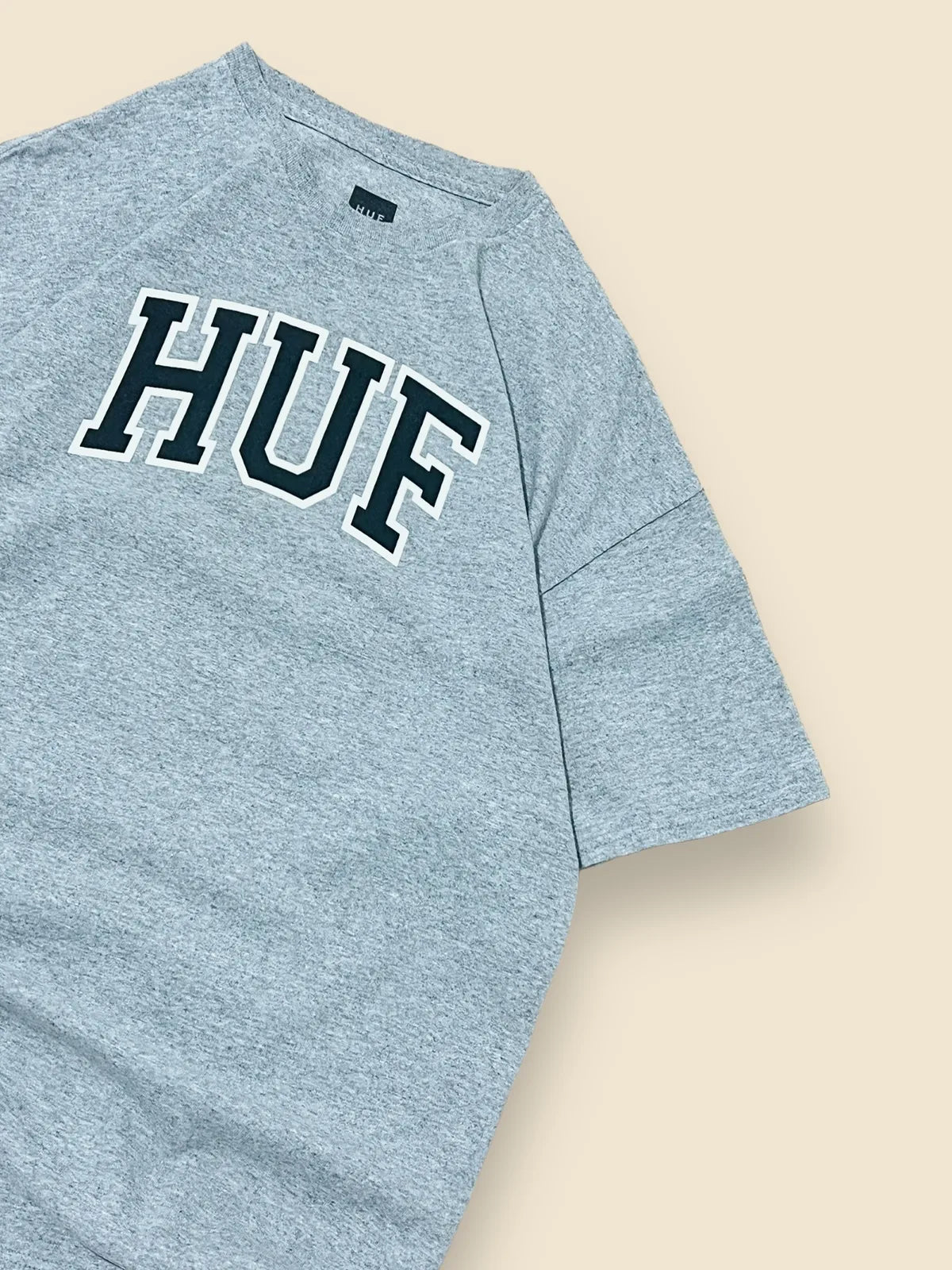 HUF College tee talla XL