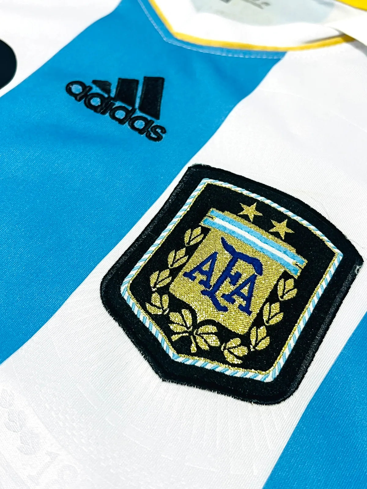 Maradona Jersey Oficial 2011 by Adidas talla L